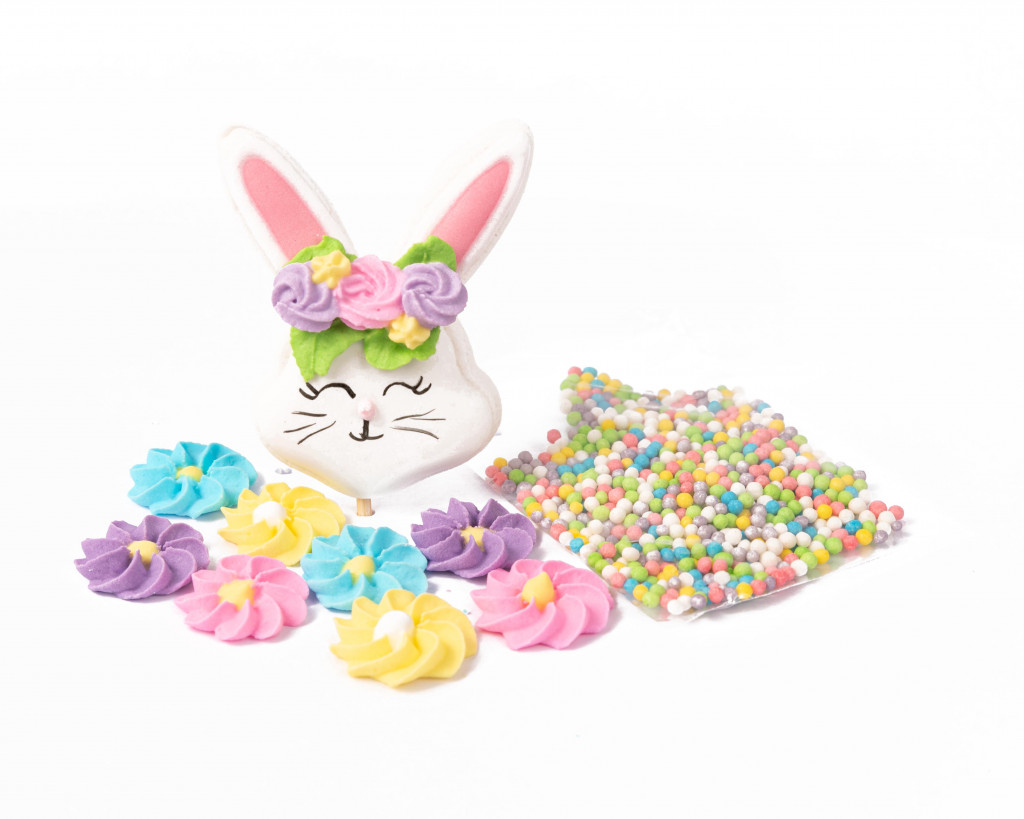 Сахарное украшение "Зайчик с веночком"