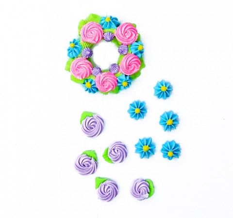 Сахарное украшение "Веночек розовый с розочками"