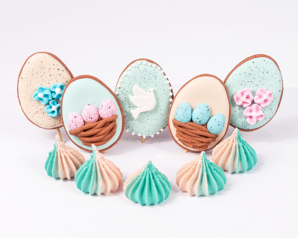 Цукрова прикраса "Яйця і барвінки"